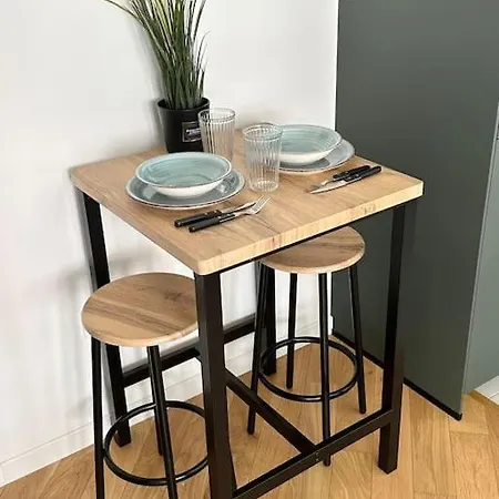 - Plessis-robinson Apartament